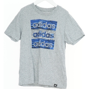 Grå T-shirt med Adidas logo fra Adidas (str. S)