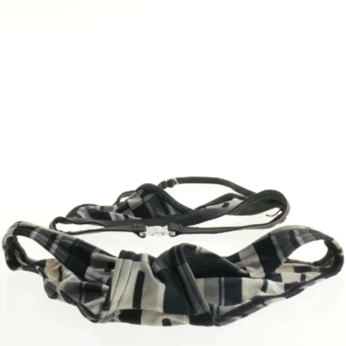 Bikini fra Puma (str. 6 år)