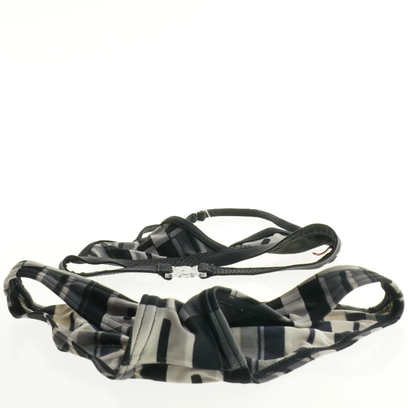 Bikini fra Puma (str. 6 år)