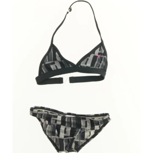 Bikini fra Puma (str. 6 år)