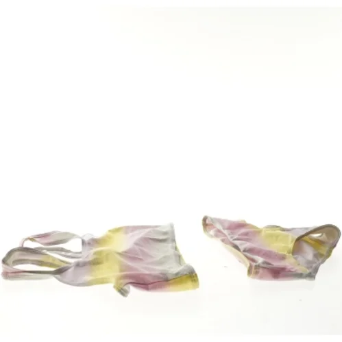 Bikini fra Kappa (str. 134)