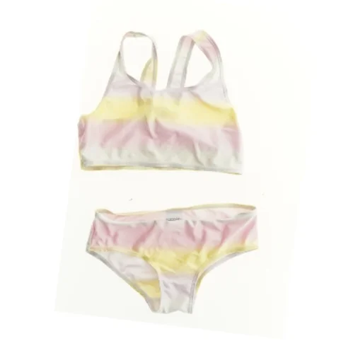 Bikini fra Kappa (str. 134)
