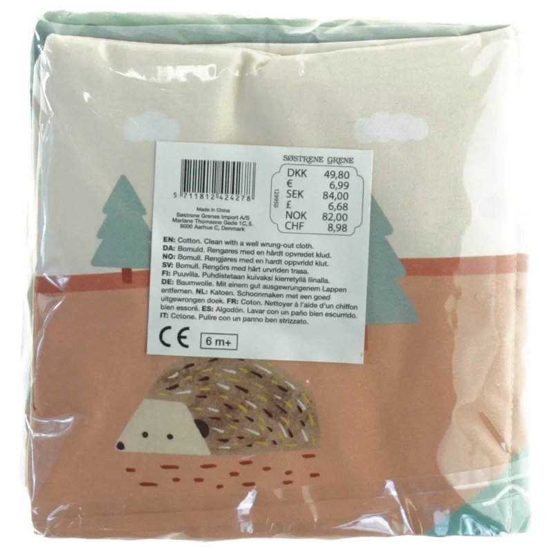 Bomuldsstof med dyre- og naturmotiv fra Søstrene Grene (str. 14 x, 15 cm)