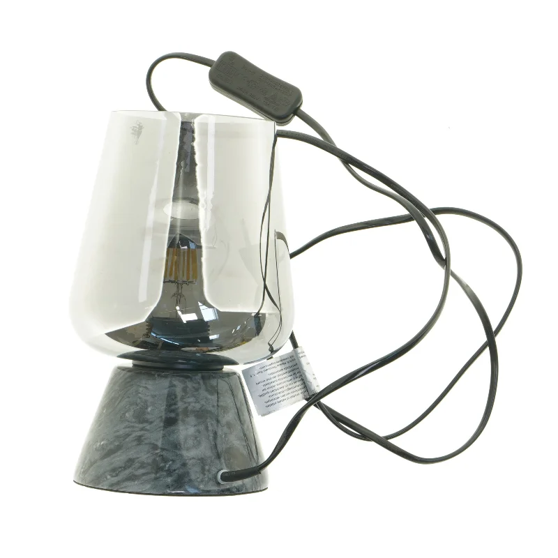 Bordlampe med marmor base fra Søstrene Grene (str. 23 x 14 cm)