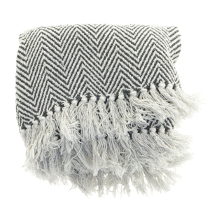 Stribet tæppe med frynser fra Netto (str. 128 x 113 cm)