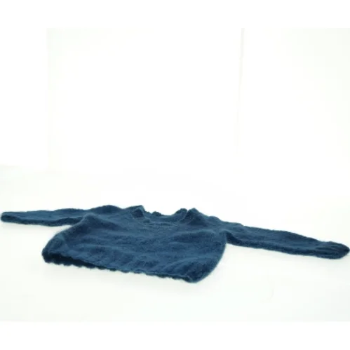 Blå Striktrøje (str. 31 x 26 cm ærme 18 cm)