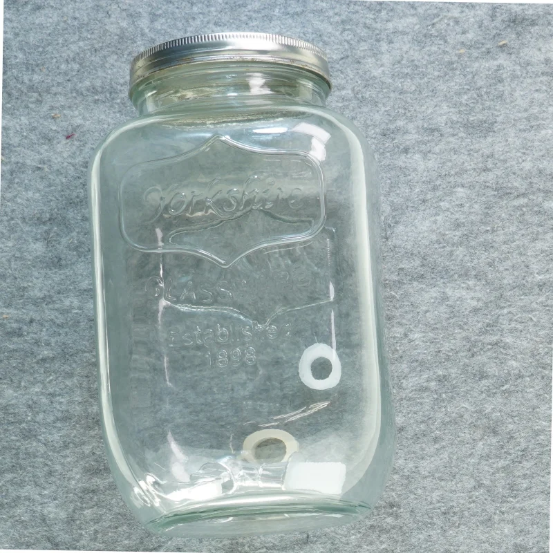 Dispenser til saft fra Yorkshire (str. 15 x 26 cm)