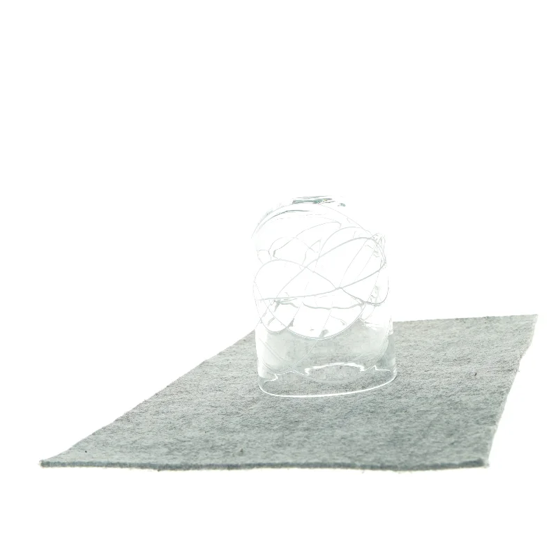 Flot lille glasvase  (str. O 10 cm)