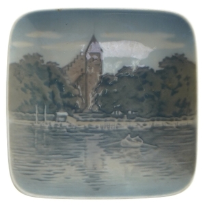 Royal Copenhagen porcelæn negletallerken fra Royal Copenhagen (str. 10,5x10,5 cm)