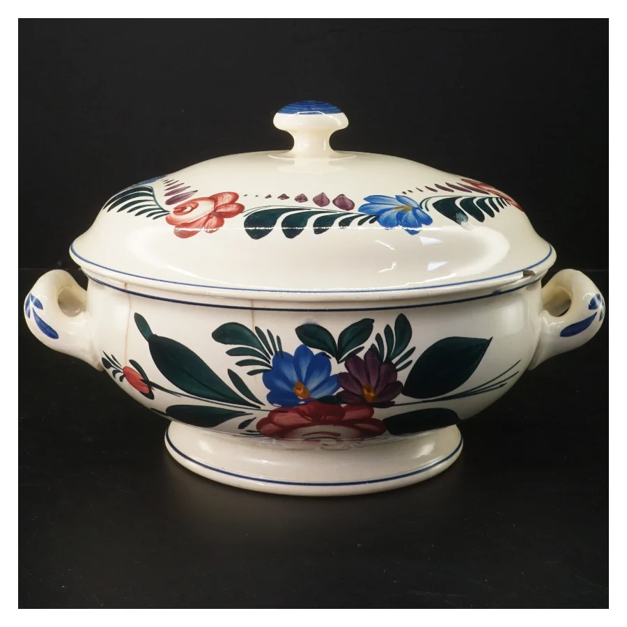 To keramikserveringer med låg fra U&C (str. ø 26 cm, og ø 22 cm cm)