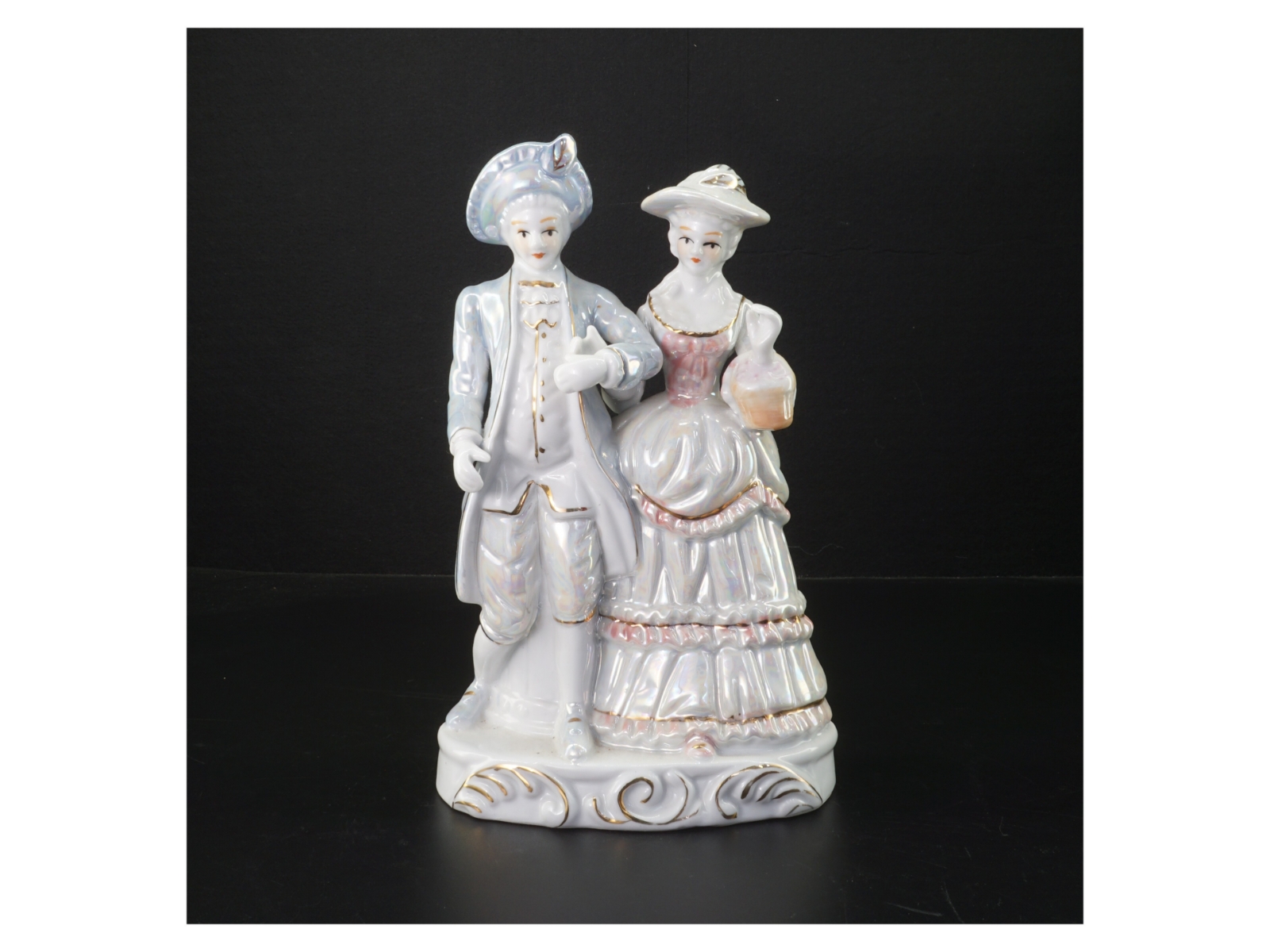 Porcelænsfigur af par (str. H. 25 cm)