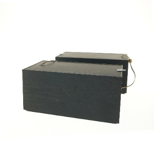 Sorte højtalere med kabler (str. 38x22x18 cm)