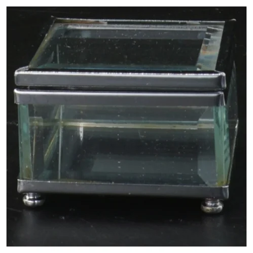 Glas smykkeæske (str. 6x6x3,5 cm)