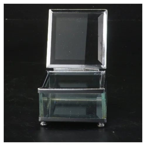 Glas smykkeæske (str. 6x6x3,5 cm)