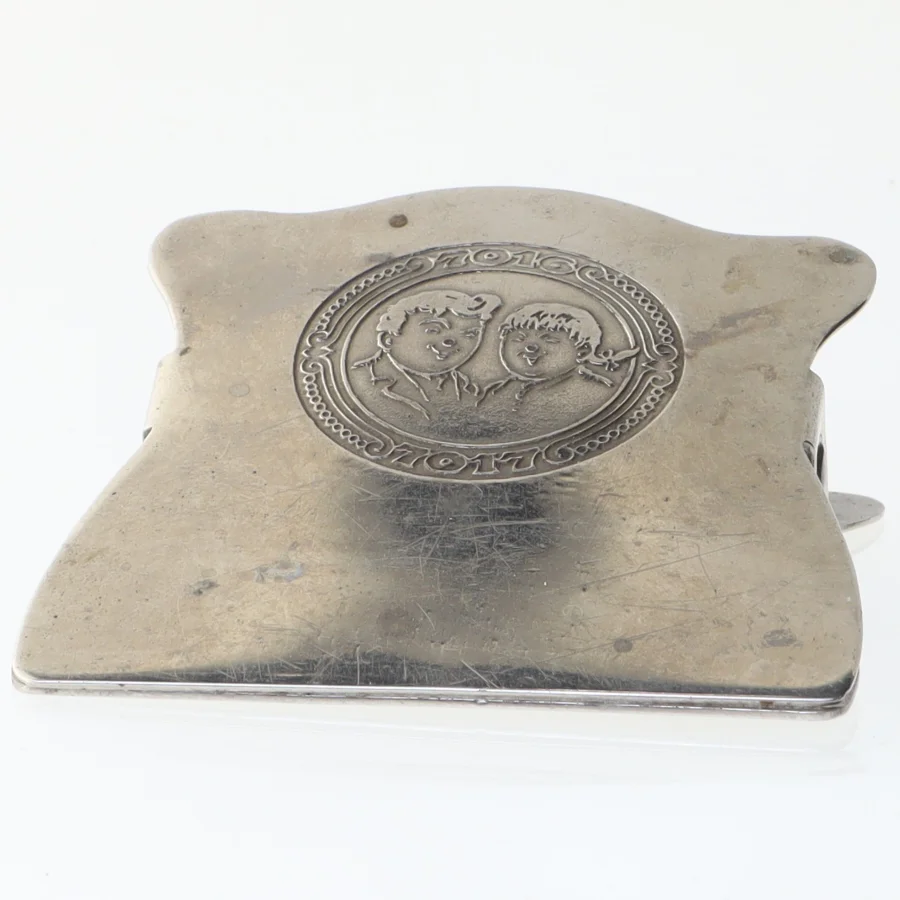 Antik metalklemme (str. 6x6 cm)