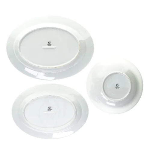 Fade og skål fra Fine China (str. Stort fad 36 cm lille fad 32 cm skal 24 x 7 cm)