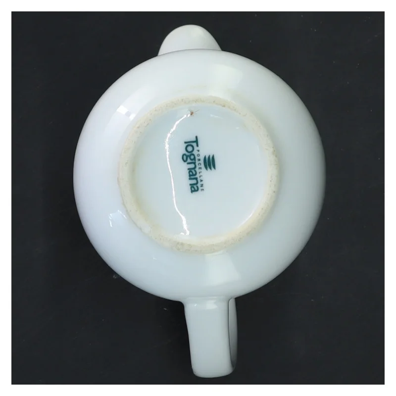 Hvid keramisk kande fra Tognana (str. 10 cm)