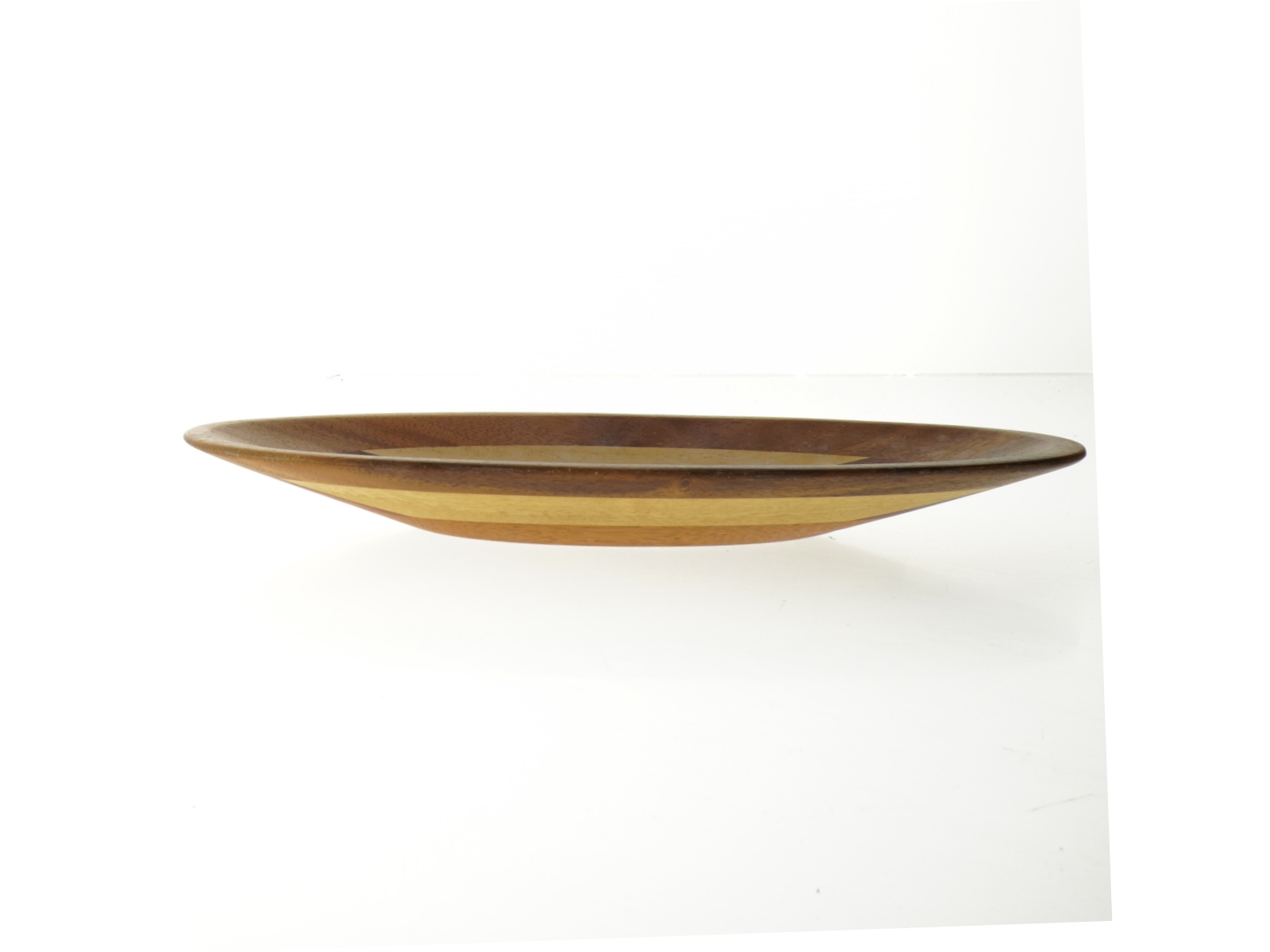 Træfad med dekorative striber (str. 33 x 14 cm)