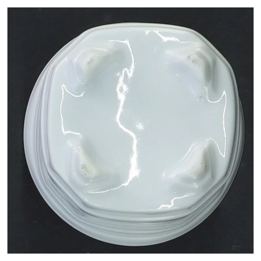 Hvid porcelænsvase (str. 7 cm)