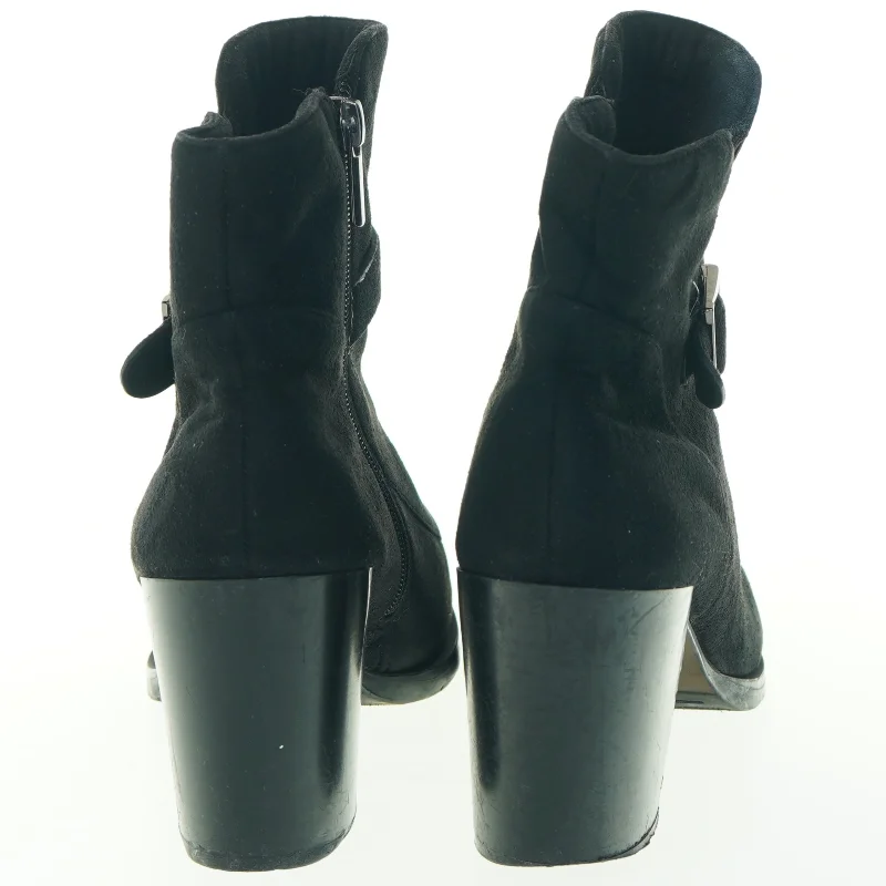 Stilfulde sorte støvler med blokhæl og spænde – str. 40