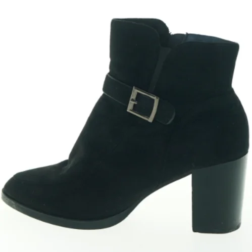 Stilfulde sorte støvler med blokhæl og spænde – str. 40