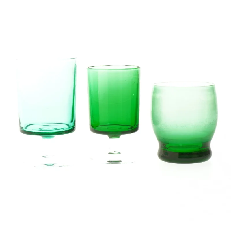 Grønne drikkeglas sæt (str. 9-12 cm)