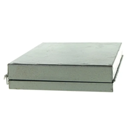 Lille grå metalkuffert (str. 23 x 17 x 4 cm)