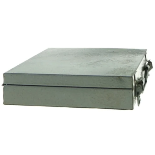 Lille grå metalkuffert (str. 23 x 17 x 4 cm)