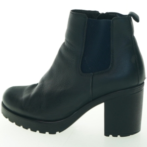 Sorte læderstøvler med blokhæl – str. 36