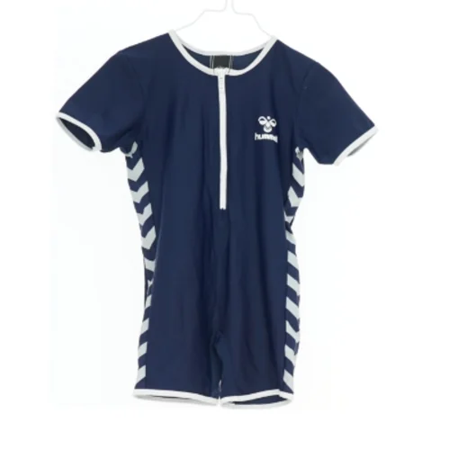 UV-badedragt med korte ærmer fra Hummel (str. 104)