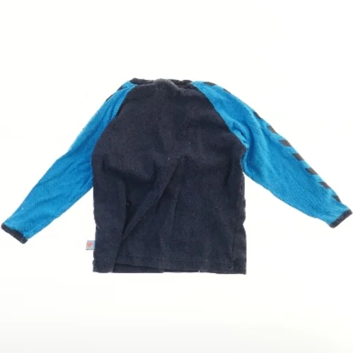 Langærmet bluse med farvede ærmer fra Hummel (str. 92)