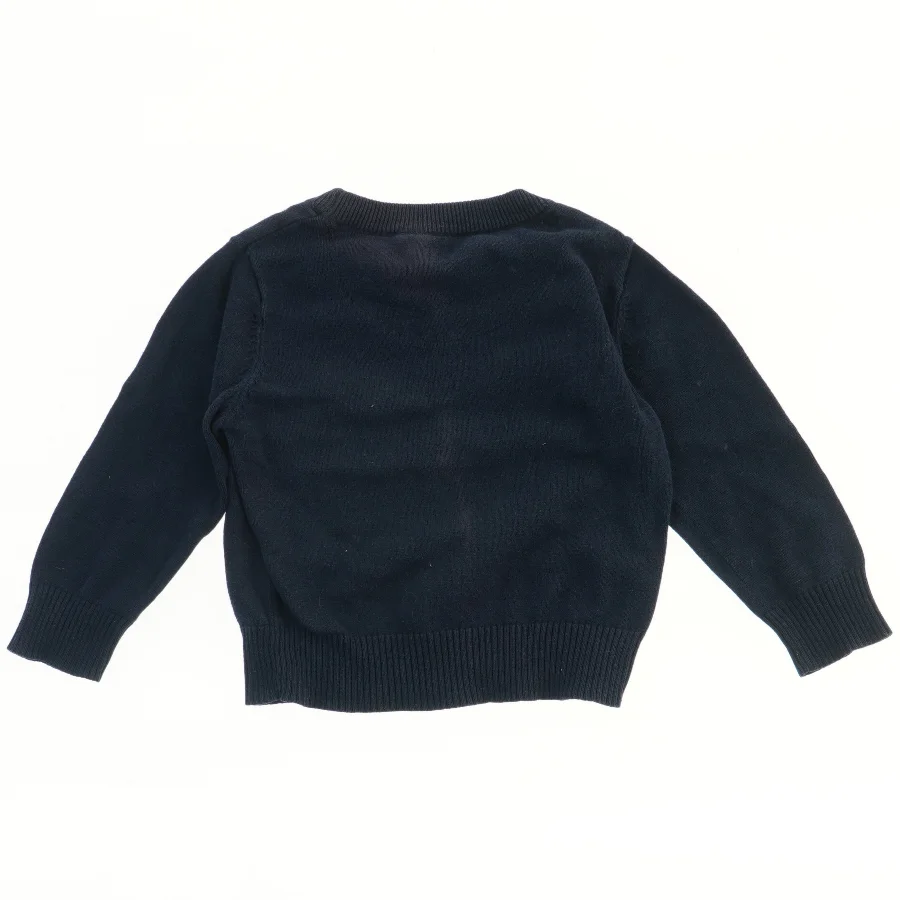 Børnesweater fra Fred Perry (str. 92)