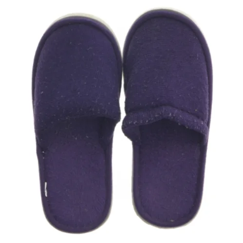 Lilla hjemmesko med gummisål (str. længde 26,5 cm)