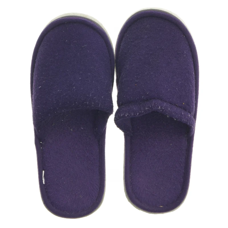 Lilla hjemmesko med gummisål (str. længde 26,5 cm)