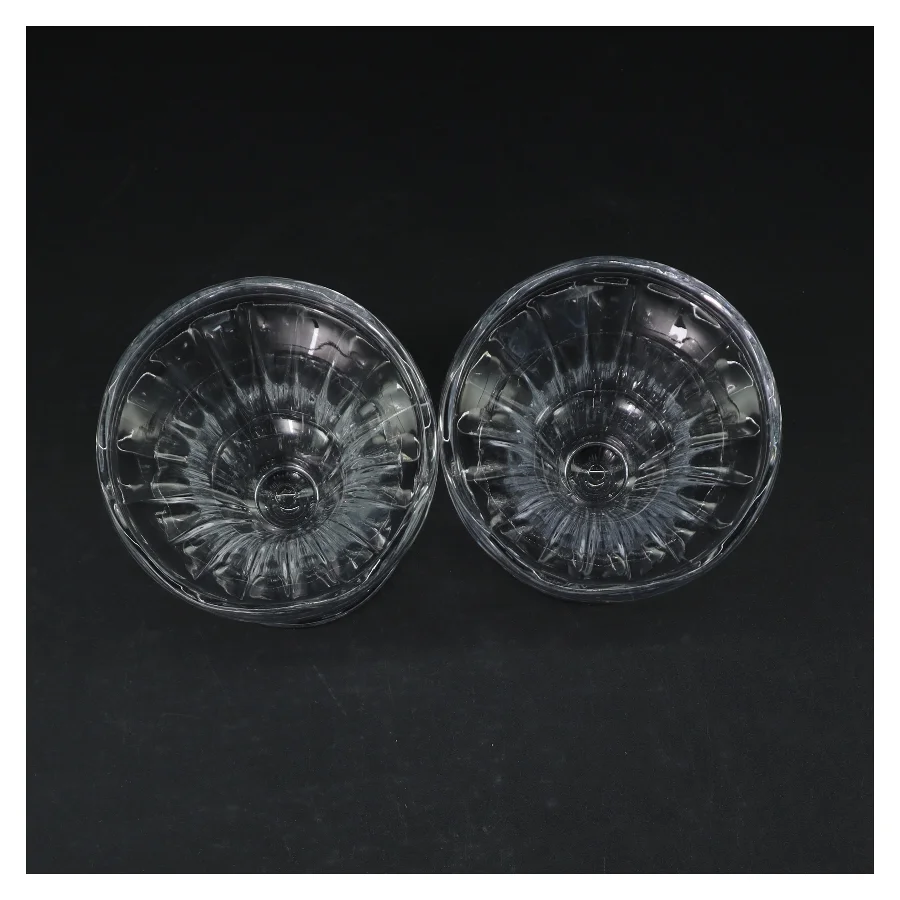 Glas til isdessert (str. Ø. 11 cm. længde, 13,5 cm)