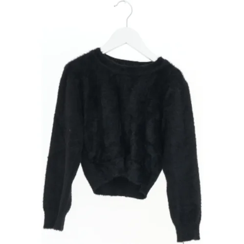 Sort striktrøje fra SHEIN  (str.  160 )