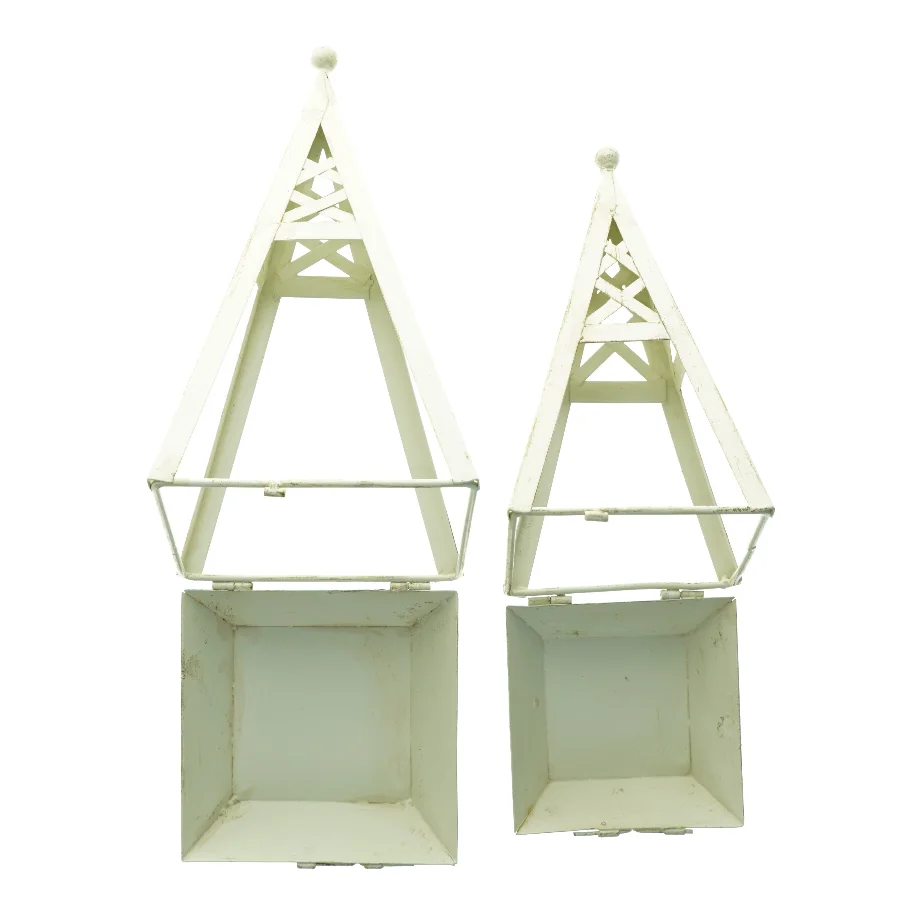 Metal lanterner (str. 41 x 19 x 19 cm og 35 x 16 x 16 cm)