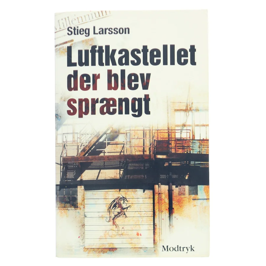 Luftkastellet Der Blev Spraengt (af Stieg Larsson) [Imported] [Paperback] (Danish) (Millennium, 3. Bind) af Stieg Larsson (Bog)