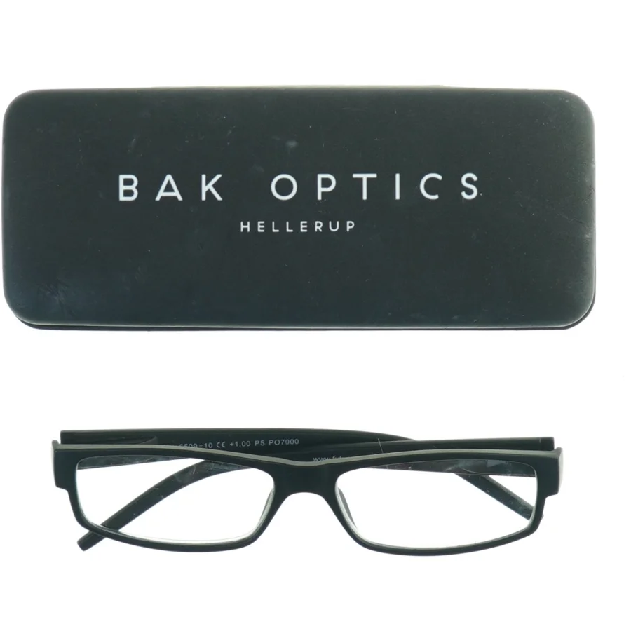 Briller med etui fra BAK OPTICS (str. Styrke plus et)