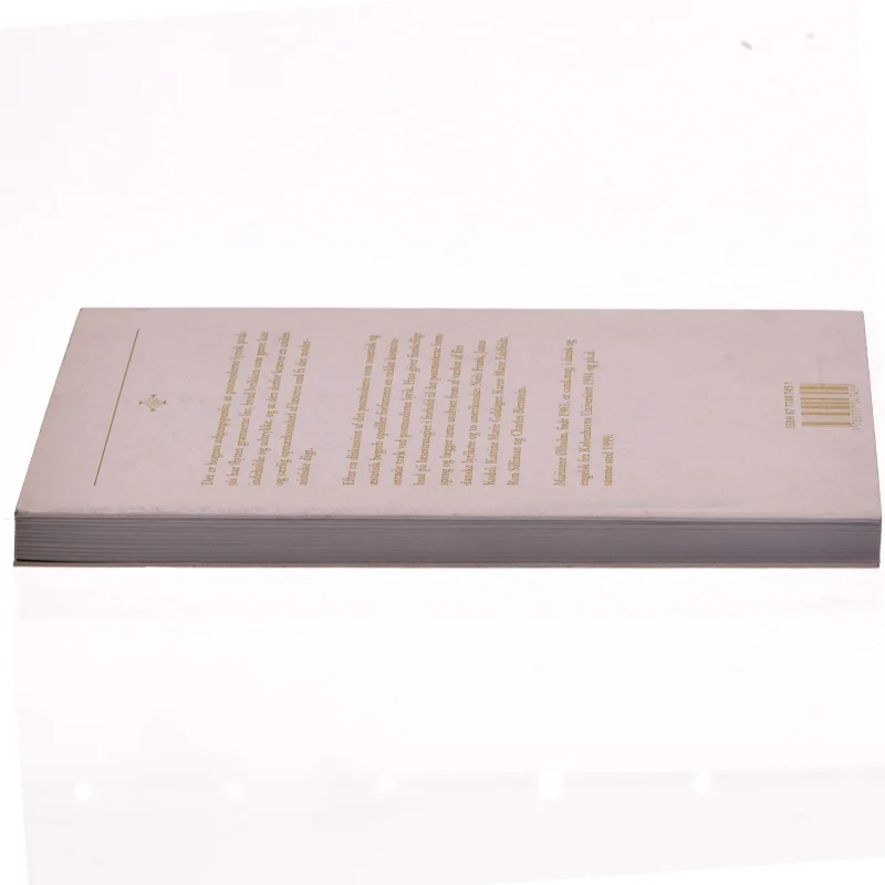 Postmoderne lyrik : konstituerende træk og læsestrategier af Marianne Ølholm (Bog)