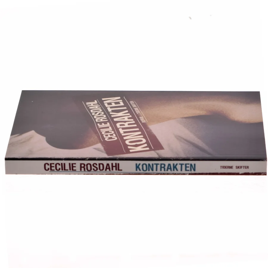 Kontrakten : roman af Cecilie Rosdahl (Bog)
