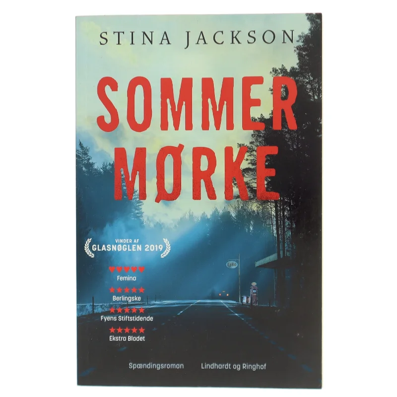 Sommermørke af Stina Jackson (f. 1983) (Bog)