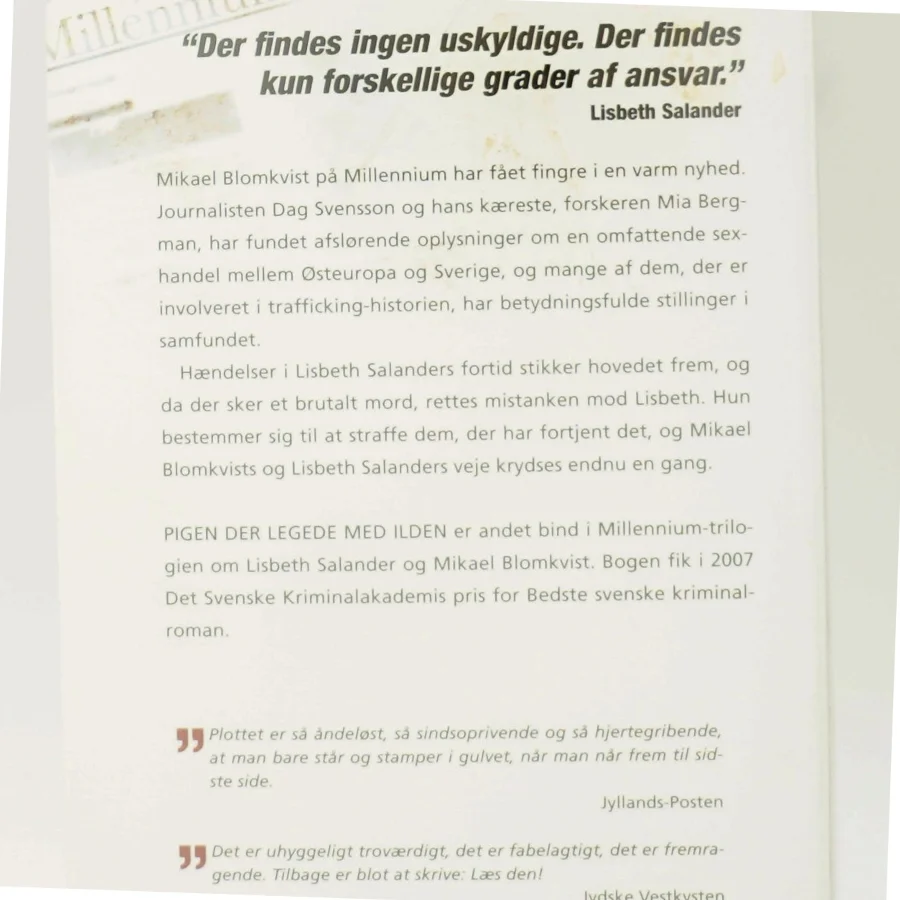 Pigen der legede med ilden bog fra Modtryk