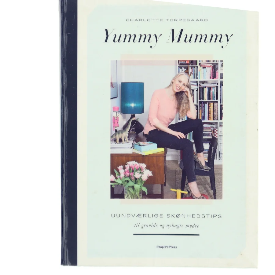 Yummy mummy : uundværlige skønhedstips til gravide og nybagte mødre af Charlotte Torpegaard (Bog)
