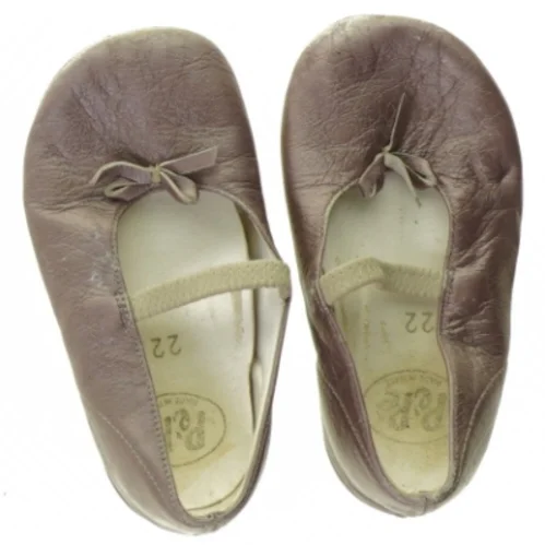 Sko fra Pepe (str. 22)