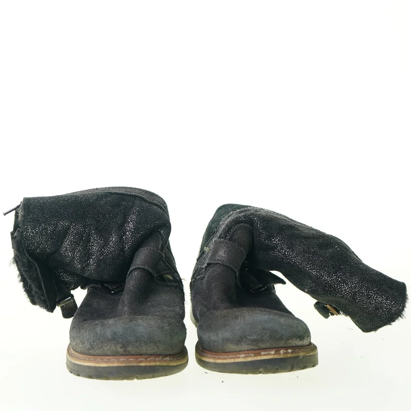 Vinterstøvler (str. 33)