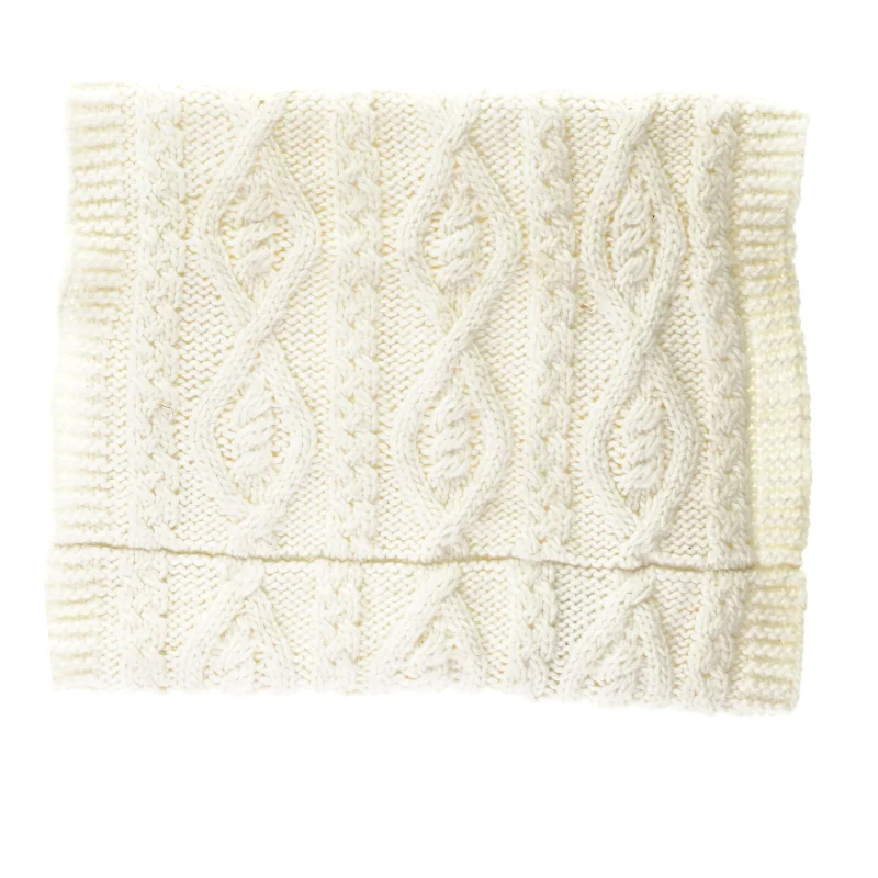 Halsedisse i strik fra H&M (str. 40 x 65 cm)