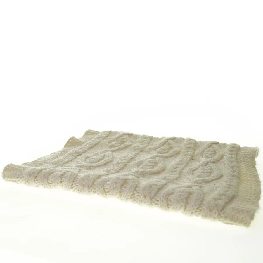 Halsedisse i strik fra H&M (str. 40 x 65 cm)