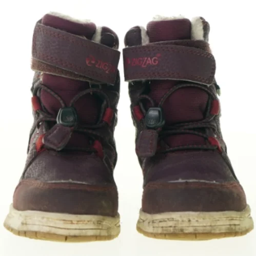 Støvler fra Zigzag (str. 25)