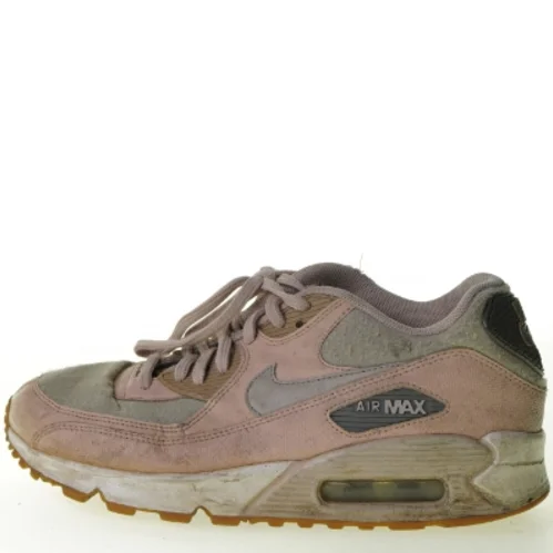 Sko fra Nike (str. 39)